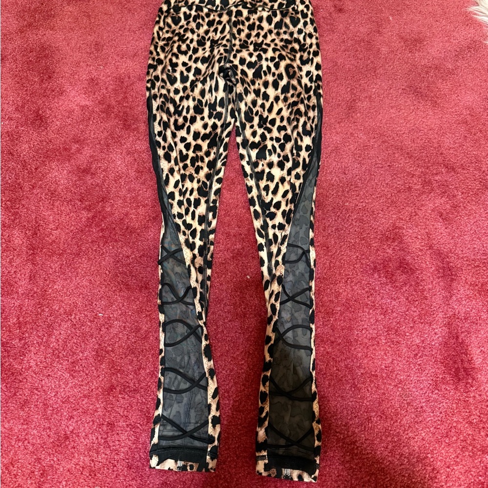 Victoria Secret Leopard Print Activewear Leggings (never worn)